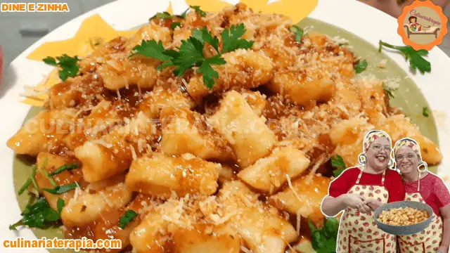 Nhoque de Batata Feito na Casa de Dine e Zinha