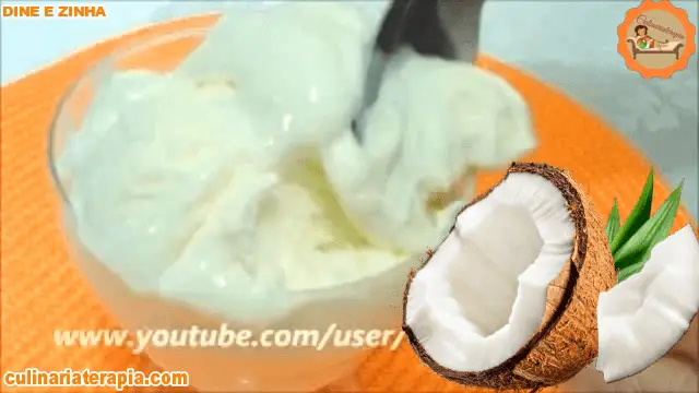 SORVETE CREMOSO DE COCO